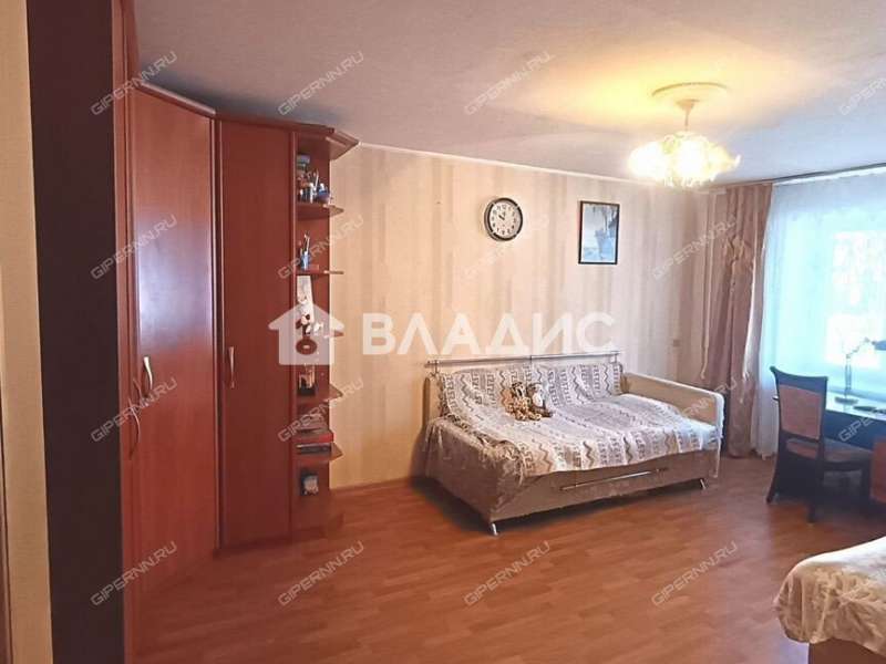 трёхкомнатная квартира на улице Шаляпина дом 15