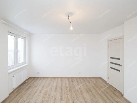 2-komnatnaya-prosp-geroev-donbassa-d-1 фото