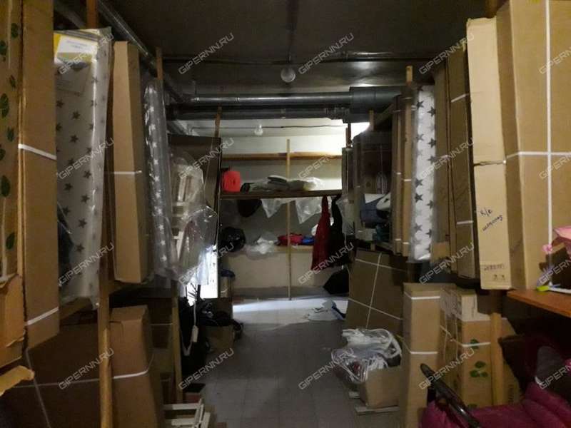 помещение под торговую площадь на улице Бекетова