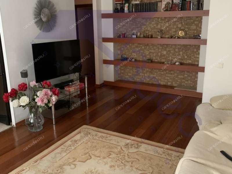 трёхкомнатная квартира на улице Генкиной дом 102