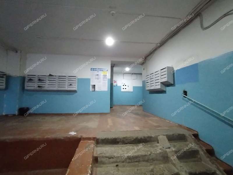 четырёхкомнатная квартира в 2-м микрорайоне дом 3 город Кстово