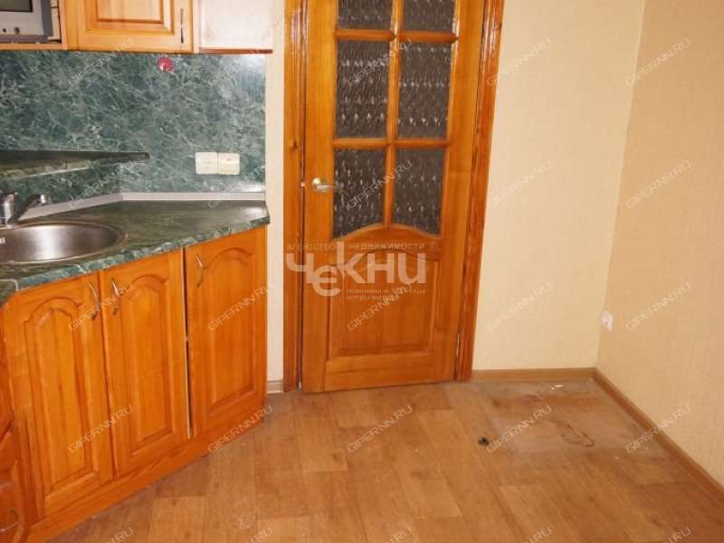 трёхкомнатная квартира на улице Тропинина дом 12