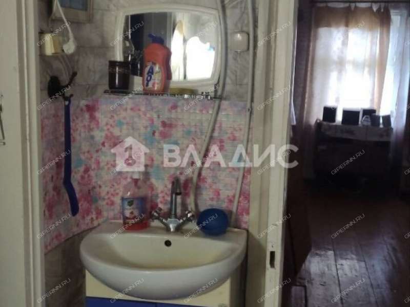 дом на улице Калинина город Семёнов