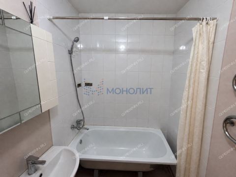 2-komnatnaya-ul-romantikov-d-2 фото