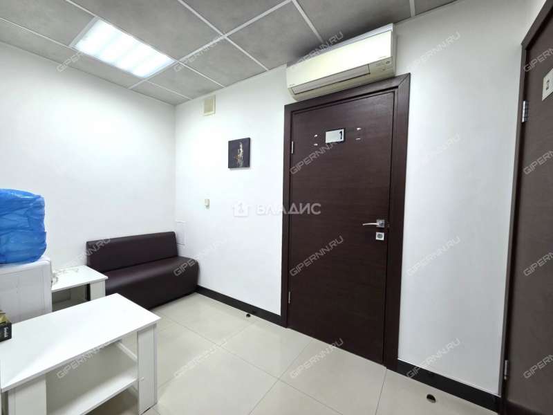 помещение под офис на улице Братьев Игнатовых