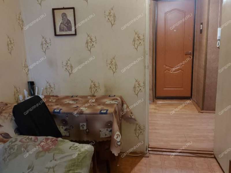 трёхкомнатная квартира на улице 1 Мая дом 8 город Семёнов