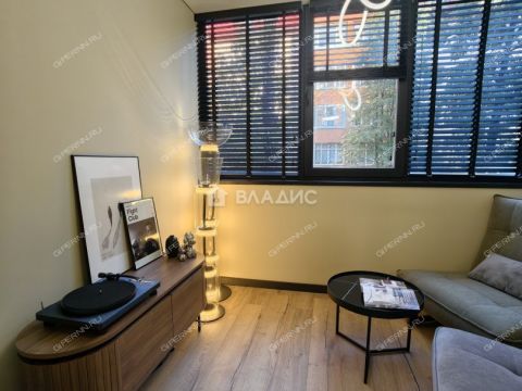 1-komnatnaya-prosp-molodezhnyy-d-18 фото