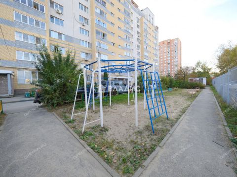 1-komnatnaya-ul-sergeya-esenina-d-41 фото