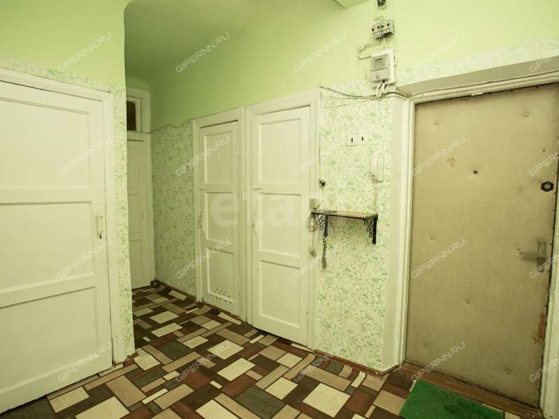 трёхкомнатная квартира на улице Страж Революции дом 23