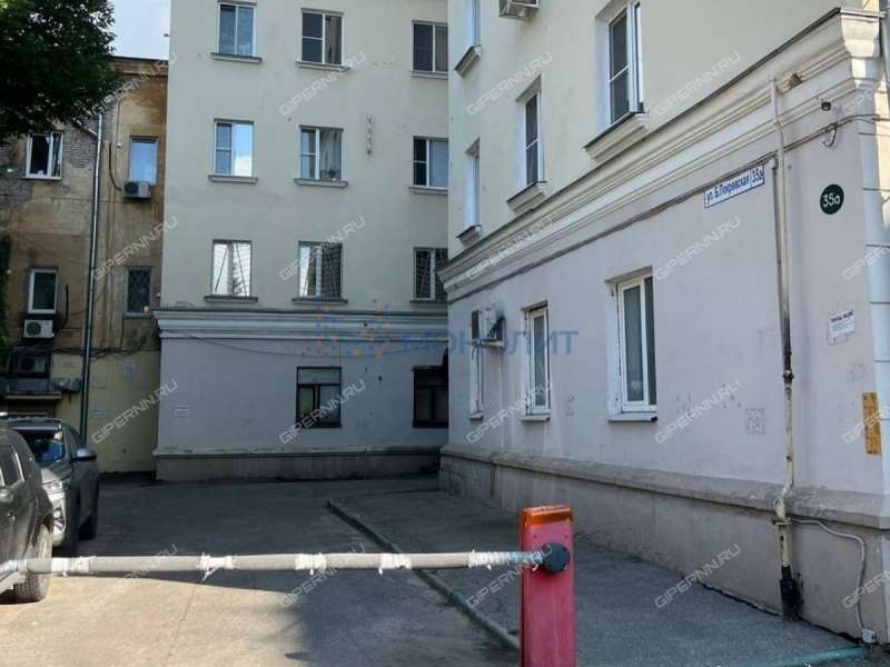 трёхкомнатная квартира на Большой Покровской улице дом 35а