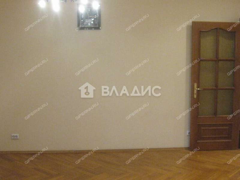 четырёхкомнатная квартира на Родниковой улице дом 63 к1