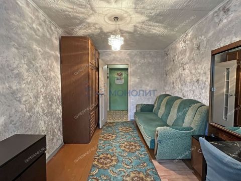 ul-kosmonavta-komarova-d-12a фото