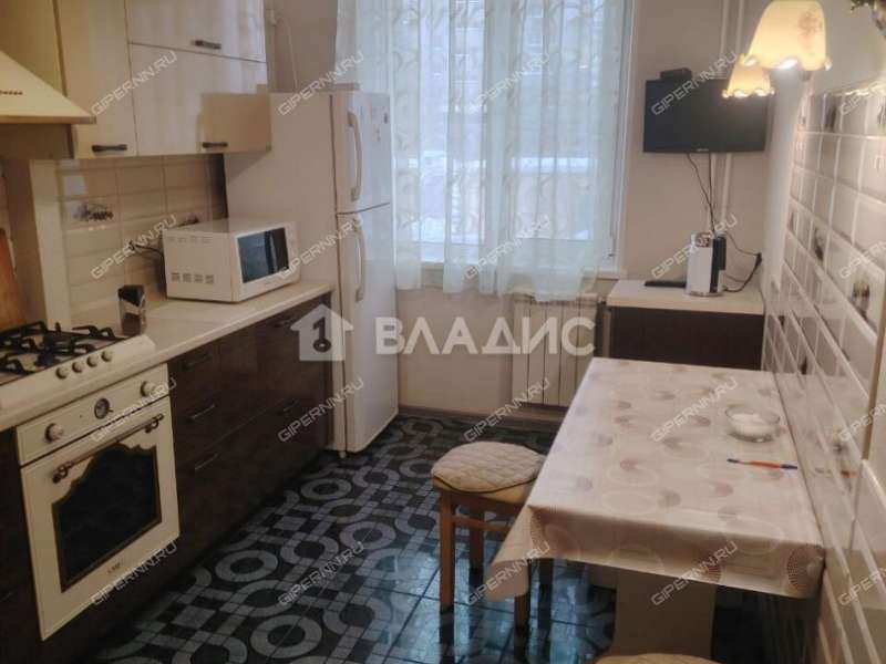 трёхкомнатная квартира на Каширской улице дом 70 к1