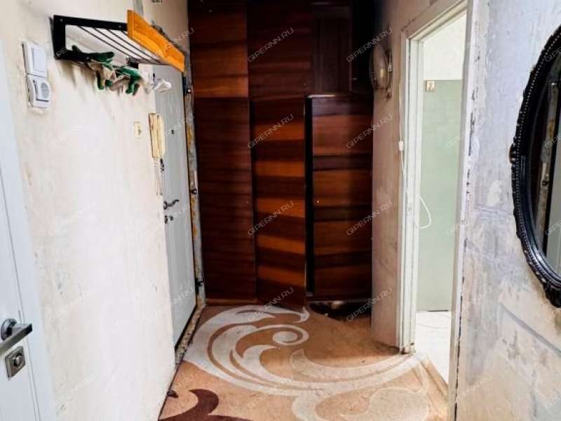 однокомнатная квартира на проспекте Бусыгина дом 46