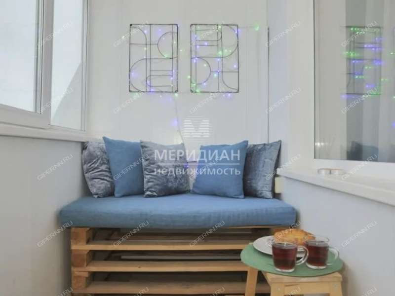 двухкомнатная квартира на улице Сергея Есенина дом 4Б