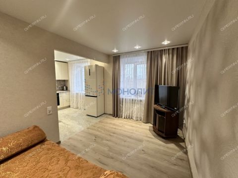 3-komnatnaya-ul-perehodnikova-d-31 фото