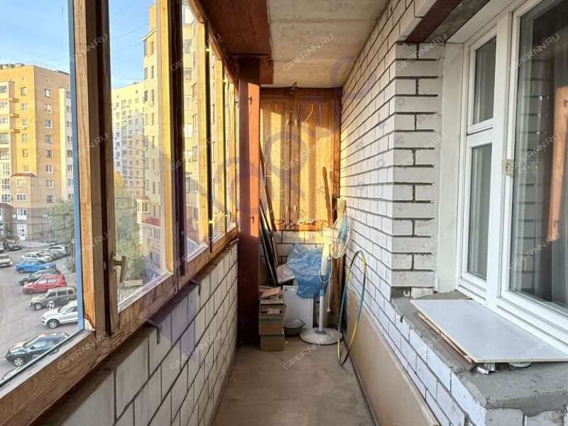 трёхкомнатная квартира на улице Родионова дом 193