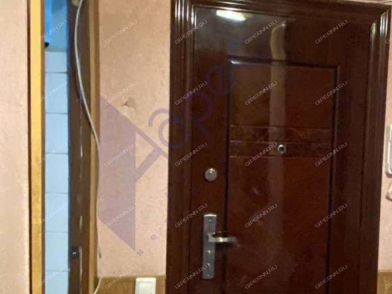 трёхкомнатная квартира на улице Строкина дом 14