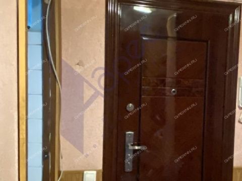 3-komnatnaya-ul-strokina-d-14 фото