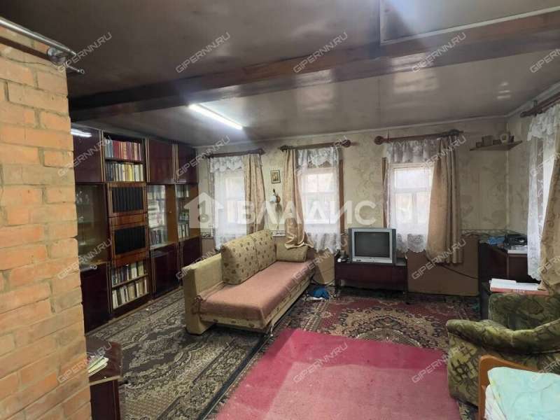 дом на 10 деревня Завражное, Зиняковский сельсовет