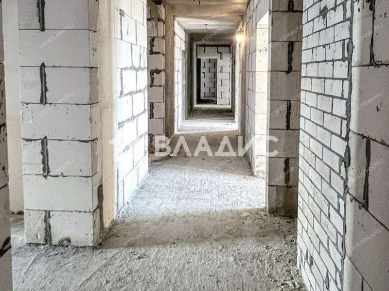 квартира-студия в новостройке на улице Красных Зорь