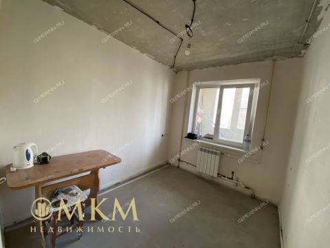 4-komnatnaya-ul-yuliusa-fuchika-d-37 фото