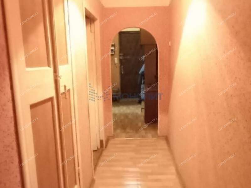 трёхкомнатная квартира на улице Героя Советского Союза Поющева дом 11