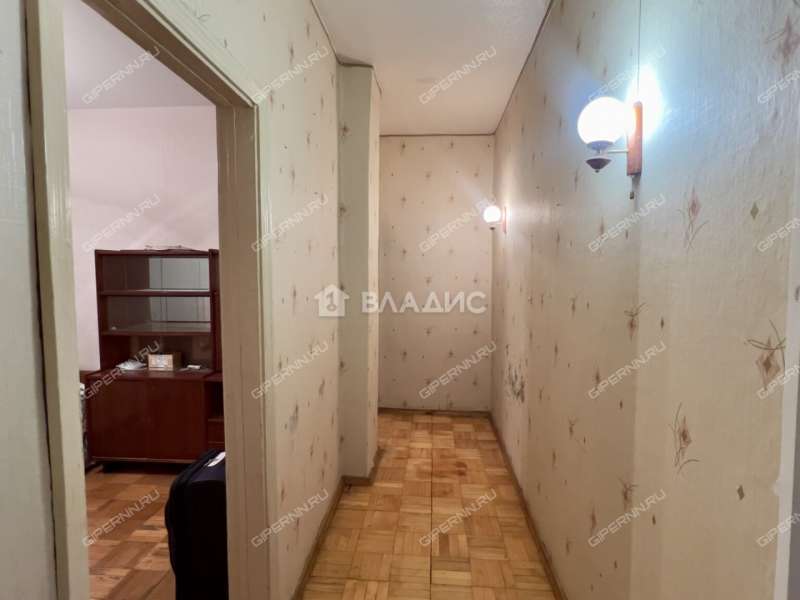 трёхкомнатная квартира на бульваре Мира дом 21