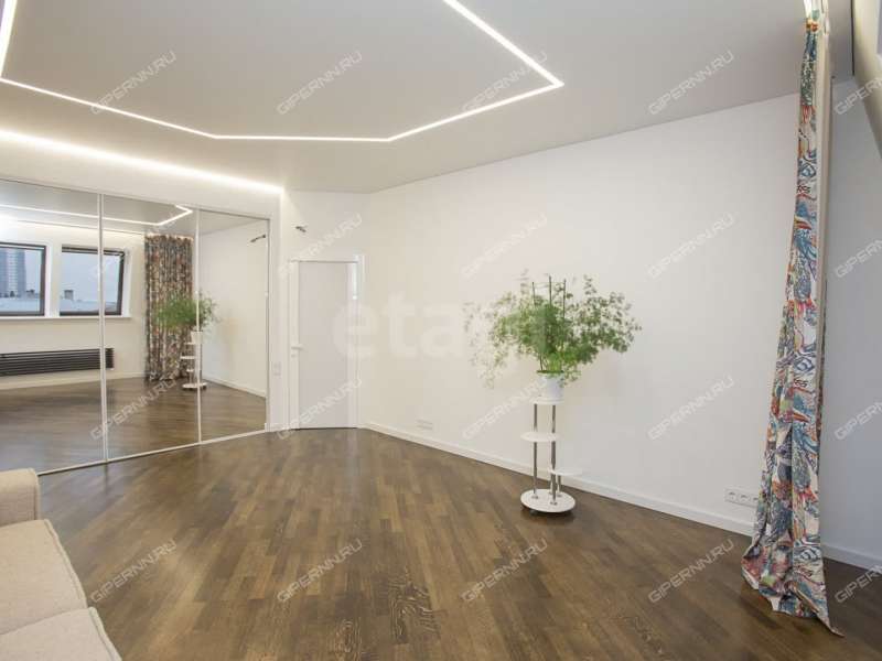 трёхкомнатная квартира на улице Минина дом 29