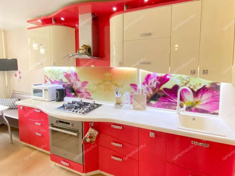 трёхкомнатная квартира на улице Сергея Есенина дом 14