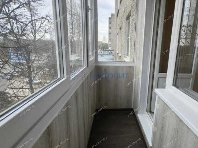 трёхкомнатная квартира на улице Коминтерна дом 16