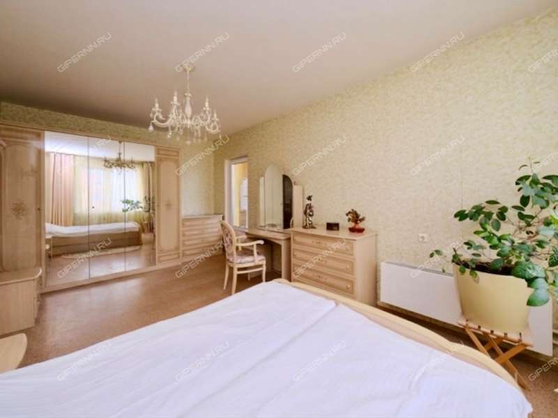 трёхкомнатная квартира на улице Янки Купалы дом 42