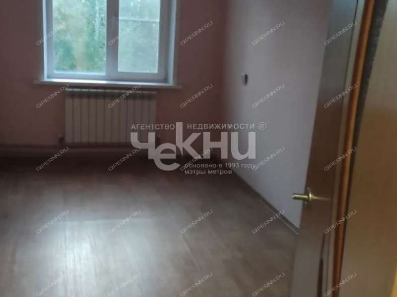 трёхкомнатная квартира на Новой улице дом 4 село Смольки