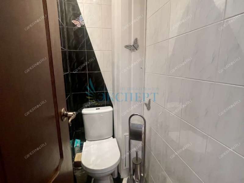 трёхкомнатная квартира на улице Маршала Рокоссовского дом 2