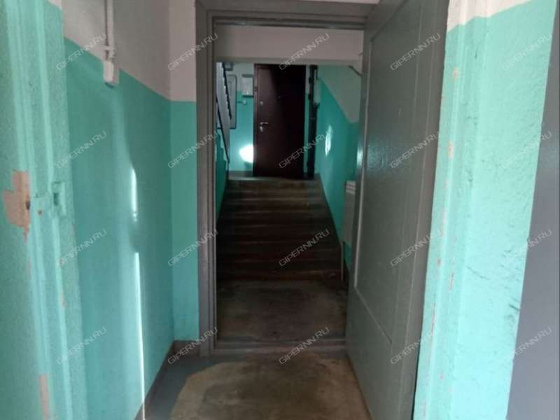 двухкомнатная квартира на улице Военных Комиссаров дом 3