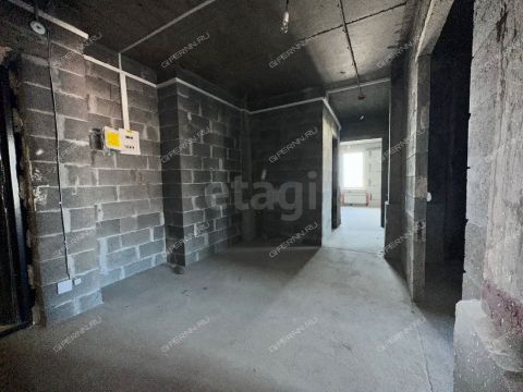 3-komnatnaya-ul-poltavskaya-d-15 фото