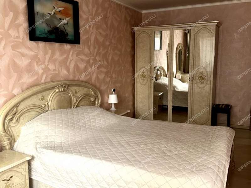 двухкомнатная квартира на Зелёной улице дом 2а город Кстово