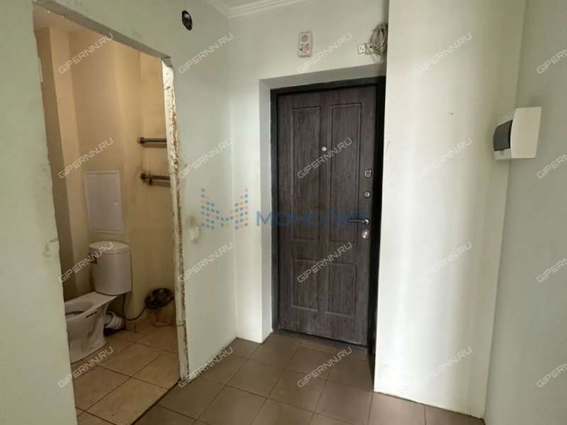 однокомнатная квартира на улице Движенцев дом 34