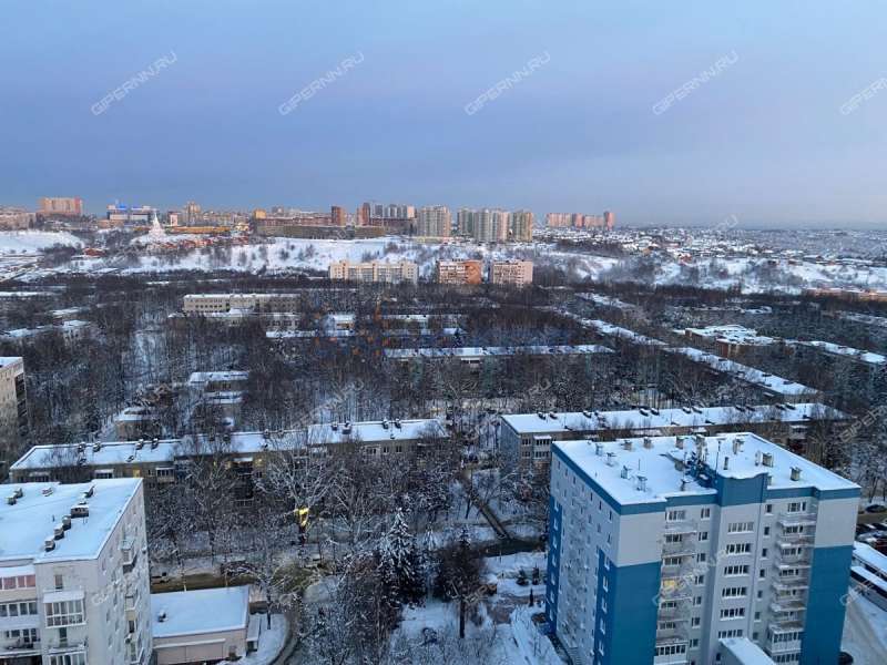 трёхкомнатная квартира на бульваре 60-летия Октября дом 21 к2